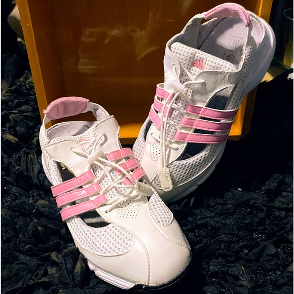 Adidas Climacool Traxion | Shoes | Adidas Ladies Athletic Clima Cool  Traxion Size 8 Excellent Condition | Poshmark